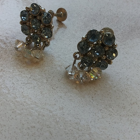 Vintage Blue Crystal Costume Crank Earrings - Picture 11 of 14
